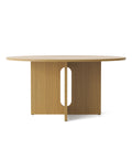 androgyne dining table round in natural oak designed by Danielle Siggerud for audo copenhagen