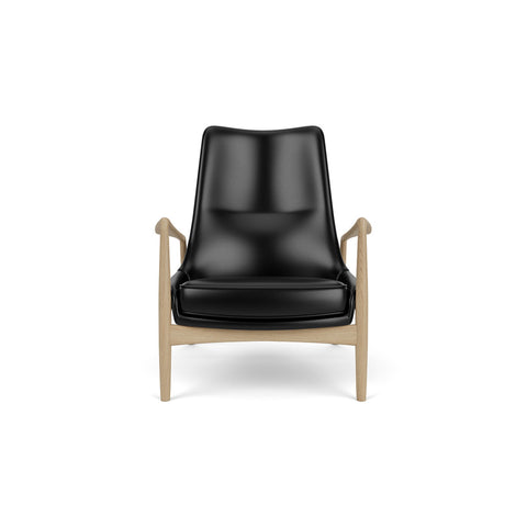 Audo Copenhagen Seal Lounge Chair, High Back in Natural Oak with Aida 1618, packshot on white