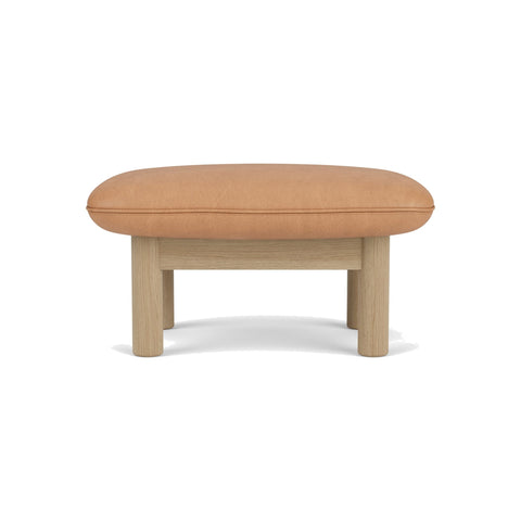 Audo Copenhagen brasilia-ottoman in Natural Oak with Camel Dunes, packshot on white