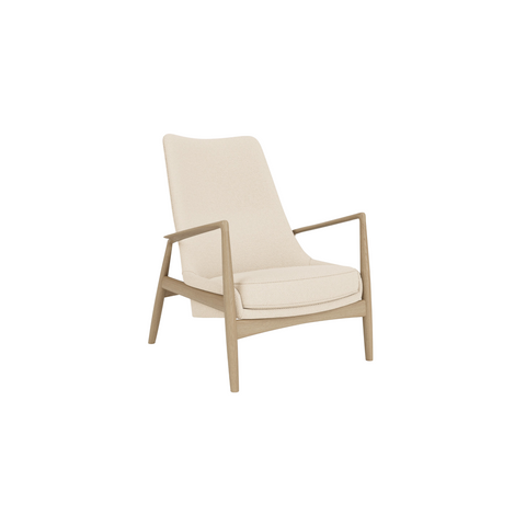 Audo Copenhagen Seal Lounge Chair, High Back in Natural Oak with Logan Jasmine, packshot on white