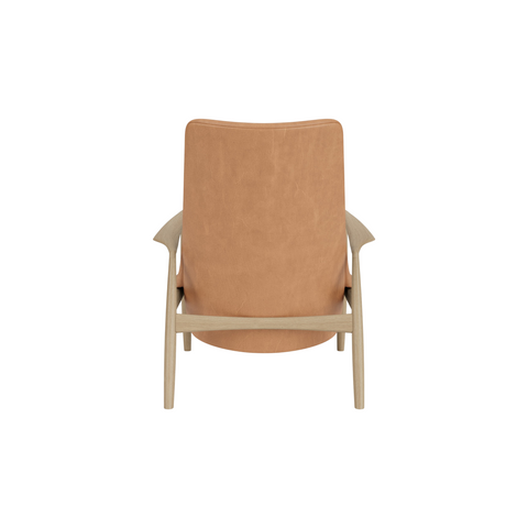 Audo Copenhagen Seal Lounge Chair, High Back in Natural Oak with Camel Dunes, packshot on white