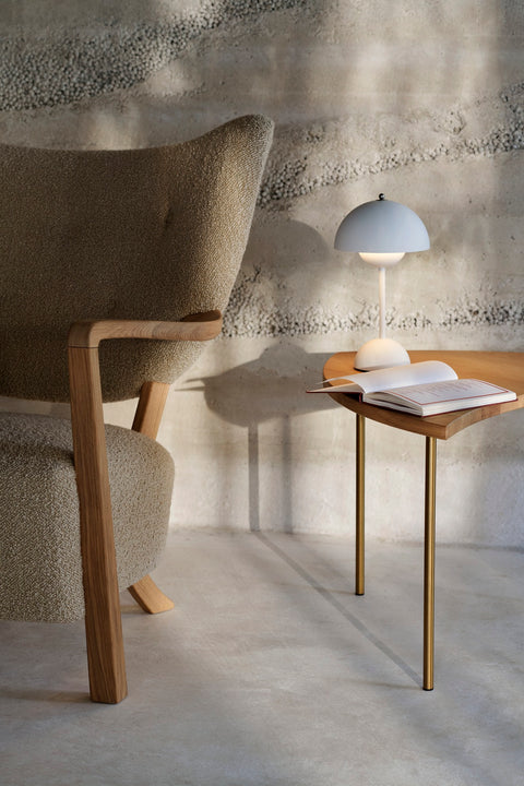 &Tradition Pinwheel HM7 End Table in oak and brass paired with Wulff lounge chair and Flowerpot VP9 lamp