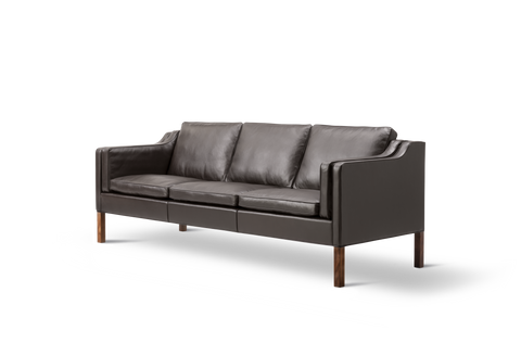 Borge Mogensen Scandinavian BM2213 Sofa in Premium Leather for Fredericia Furniture Side View