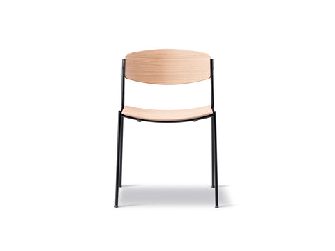 lynderup chair in oak finish by borge mogensen for fredericia furniture