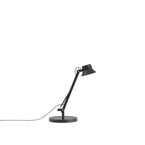 dedicate table lamp by muuto in black