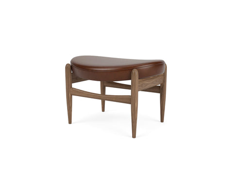 elizabeth ottoman with walnut base and dakar 0329 leather designed by ib kofod larsen for audo copenhagen