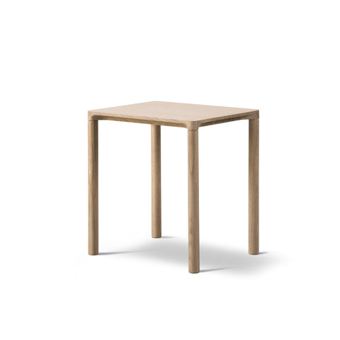 Lightweight oak side table – Piloti 6700 designed for minimalist interiors