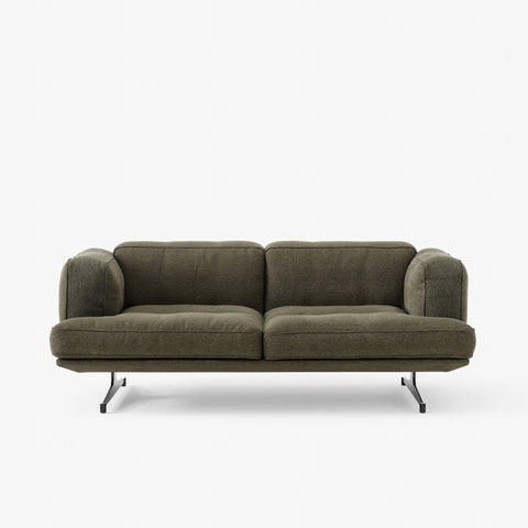 Inland AV22 Sofa by &Tradition shown from the front in clay fabric with black steel base