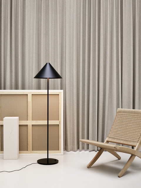 minimalist scandinavian black floor lamp