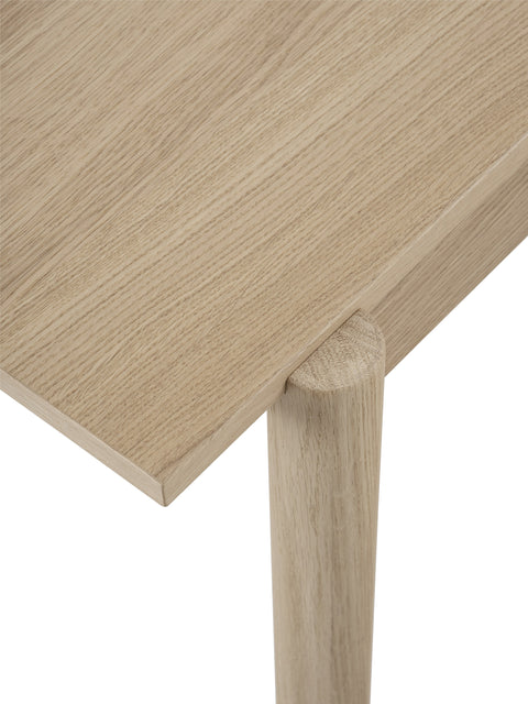 linear wood oak dining table detail by muuto