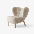 Little Petra VB1 by &Tradition in oiled oak with Sheepskin Moonlight upholstery, timeless Danish design.