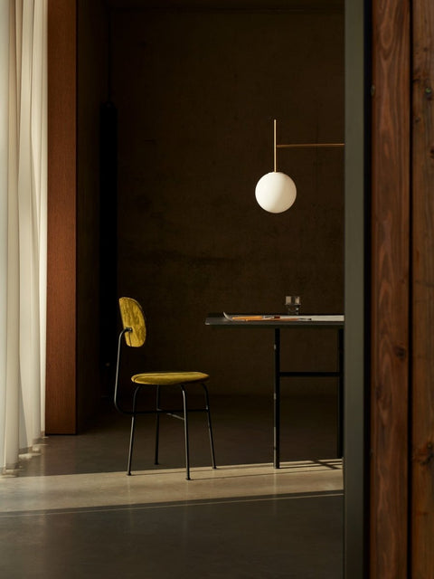 Audo Copenhagen Snaregade Dining Table, Oval with the Afteroom Dining Chair