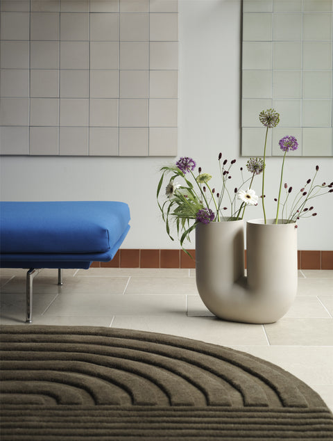 minimalist floor vase in neutral colour 