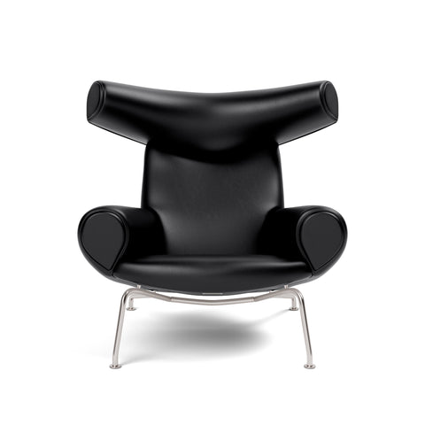 ox chair designed by Hans Wegner in black leather for fredericia furniture