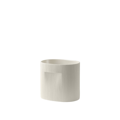 ridge planter by muuto in off white