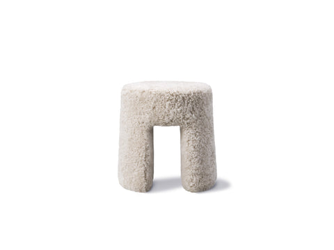 sequoia pouffe in sheepskin by fredericia furniture 