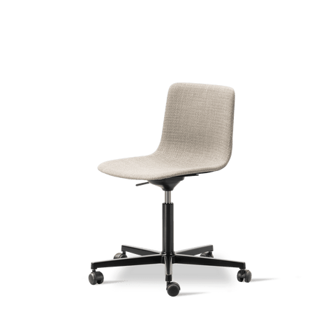 Pato Office Chair by Fredericia, height adjustable with tilt function, modern Scandinavian office seating in fabric