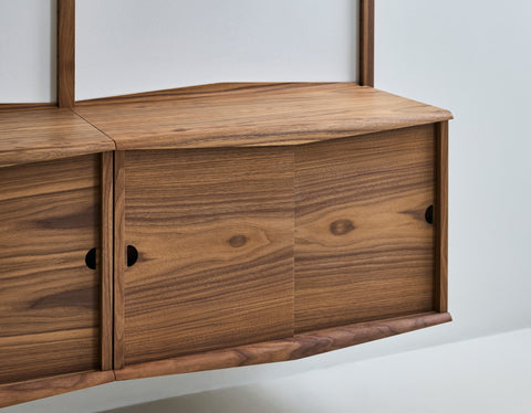 DK3 System Ultra walnut cabinet with sliding doors, close view of the grain