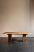 DK3 Ten Table Round in oiled oak extended with two leaves