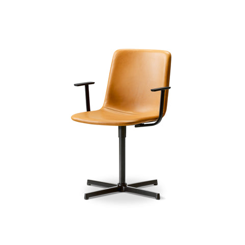 Fredericia Pato Executive Chair with X-Base, sustainable Danish design for contemporary workspaces