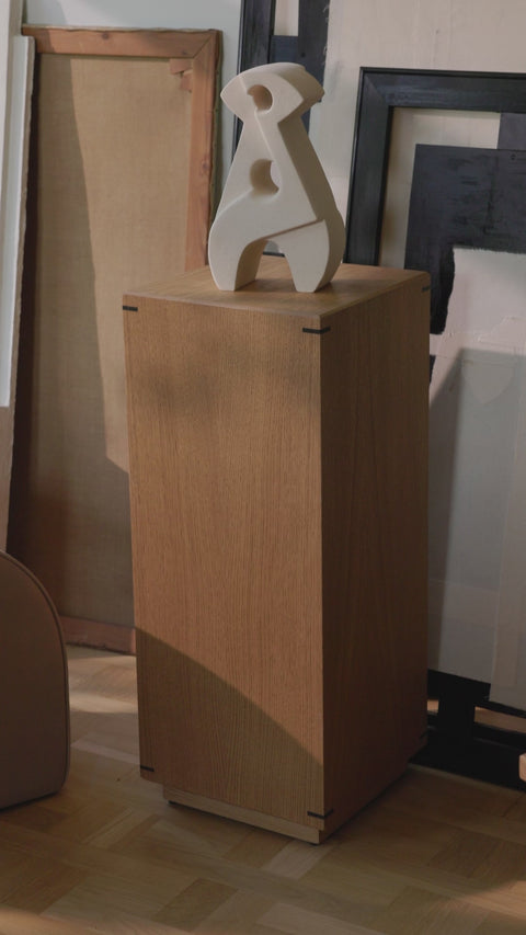Watch the Japanese Pedestal by Kristina Dam Studio in use — minimalist design meets functional art in Scandinavian interiors