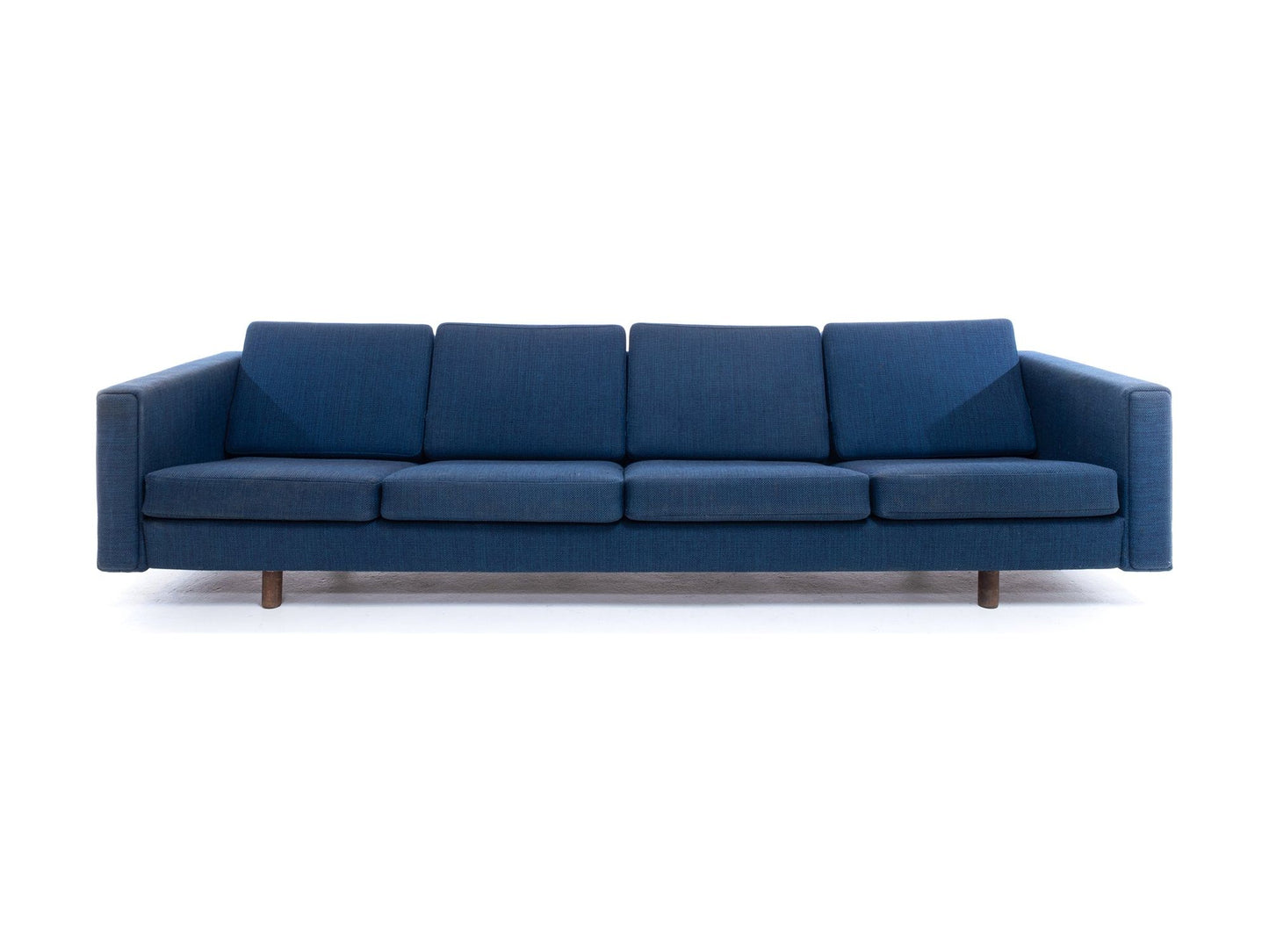 GE300 Sofa by Hans Wegner for Getama | Habitus London