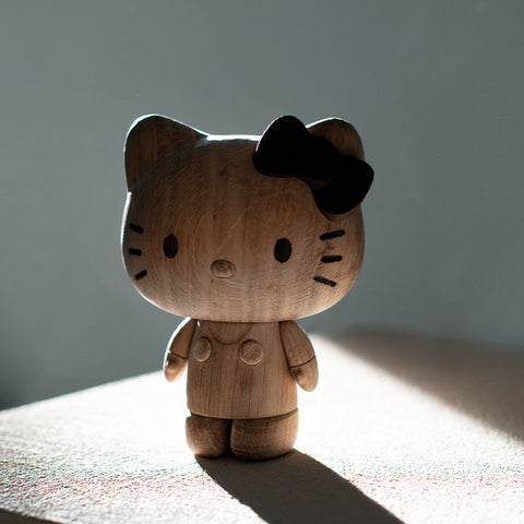 Hello Kitty, Oak by Boyhood