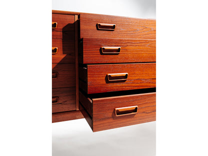 Habitus London 1960s Danish Teak 8 Drawer Dresser